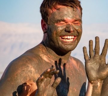 Modder van de Dode Zee, de natuurlijke scrub